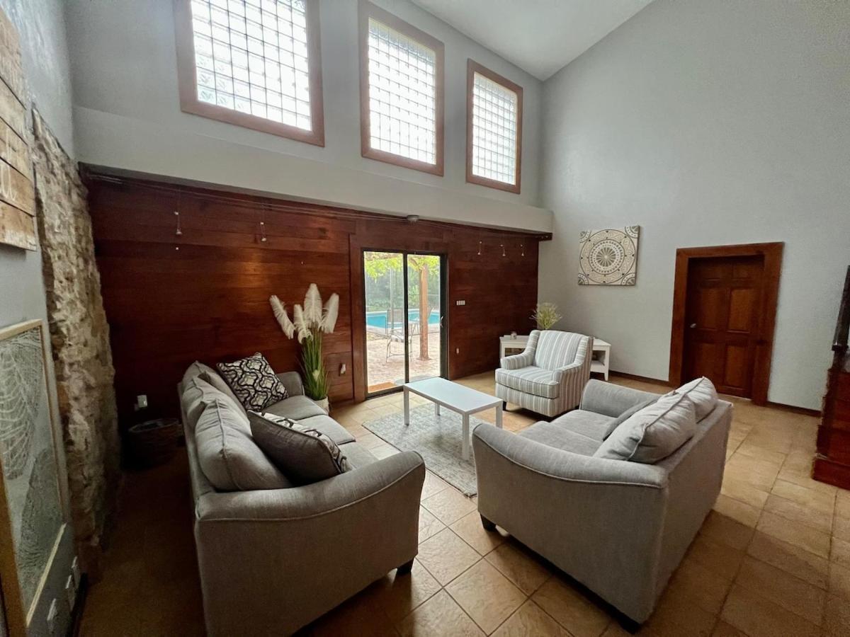 Casa de férias Majestic House With Swimming Pool Gainesville