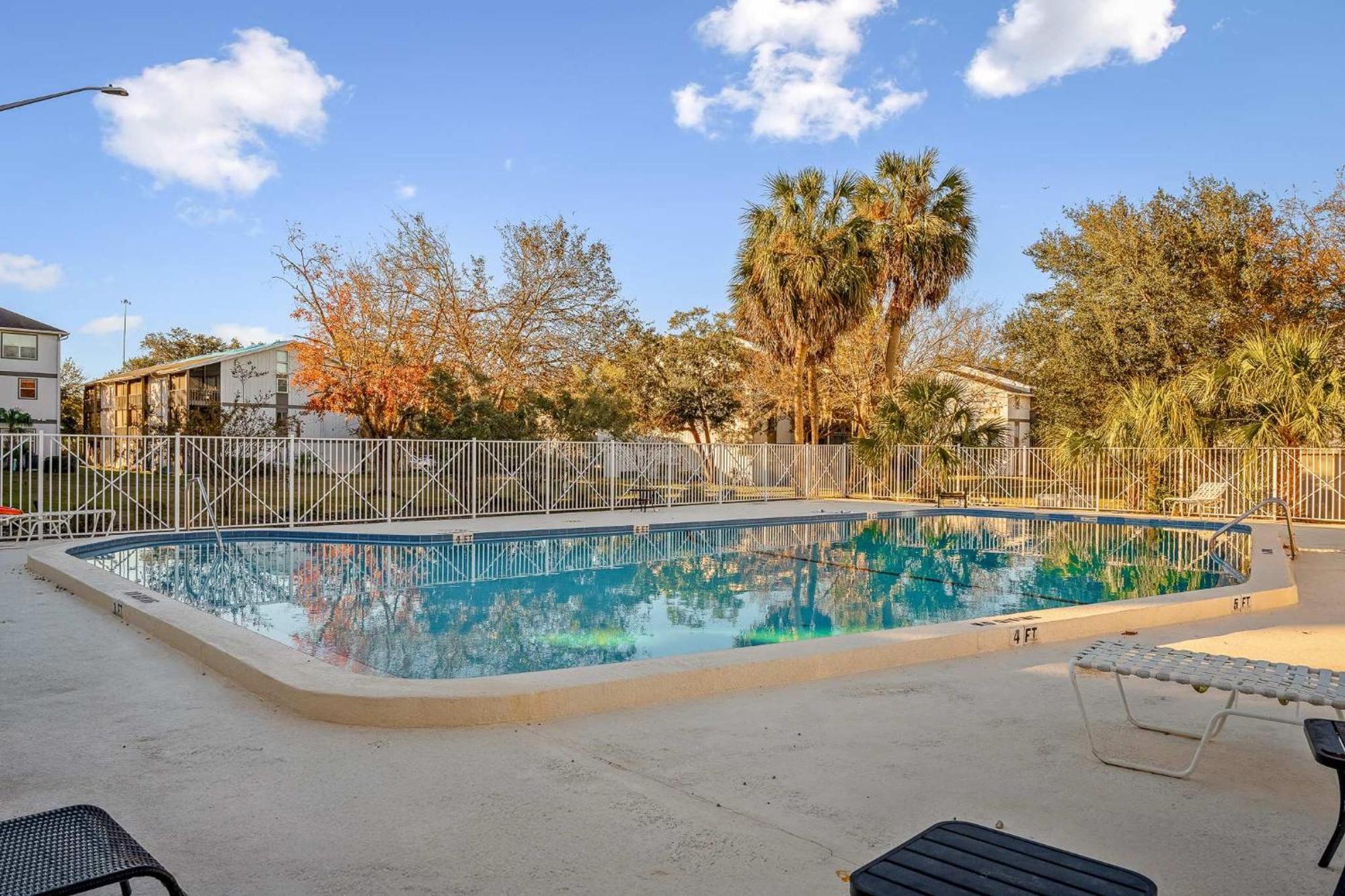 Convenient & Inviting - Fully-equipped 2bd Casa de férias Gainesville