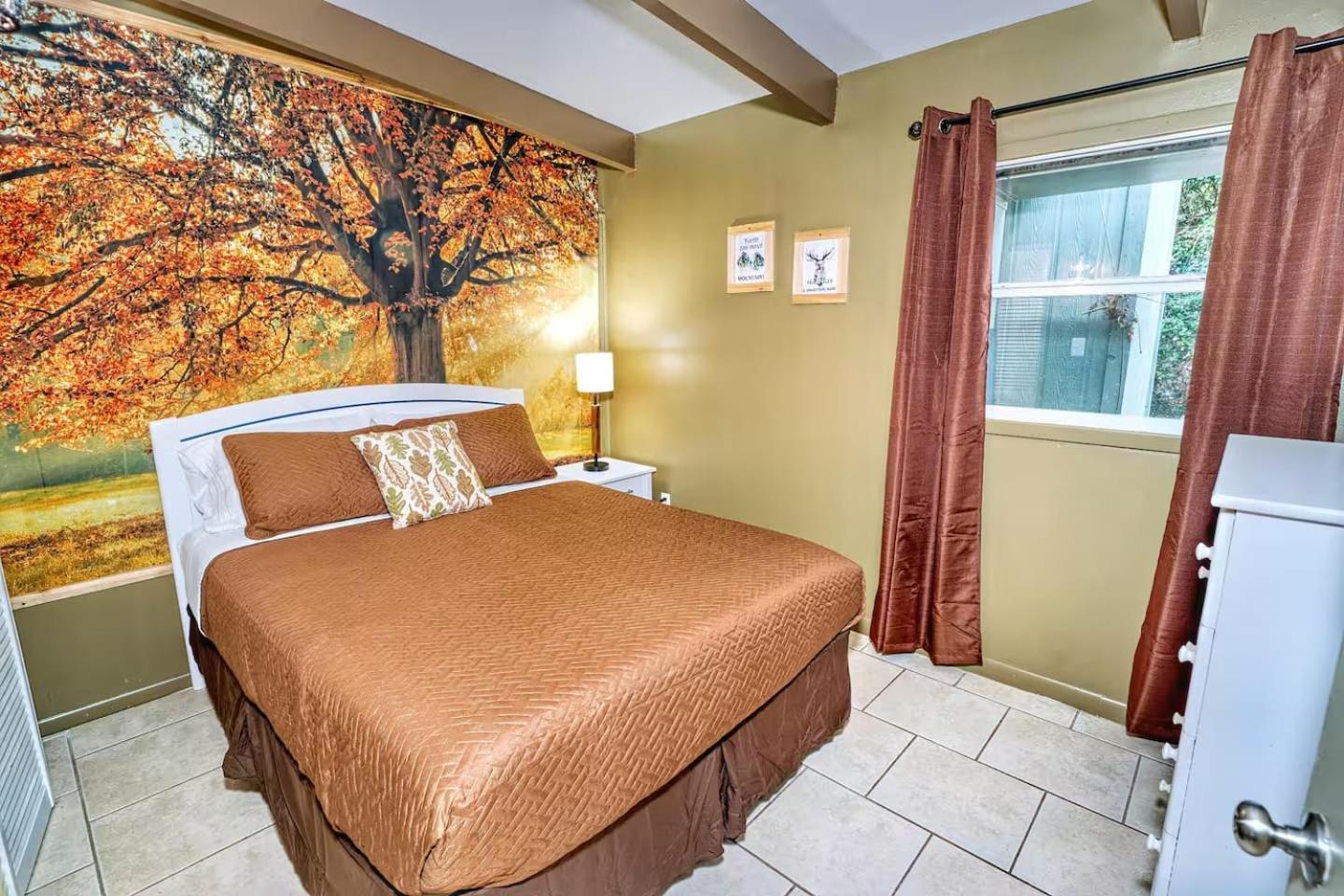 Casa de hóspedes Cozy Haven Forest Oasis Gainesville