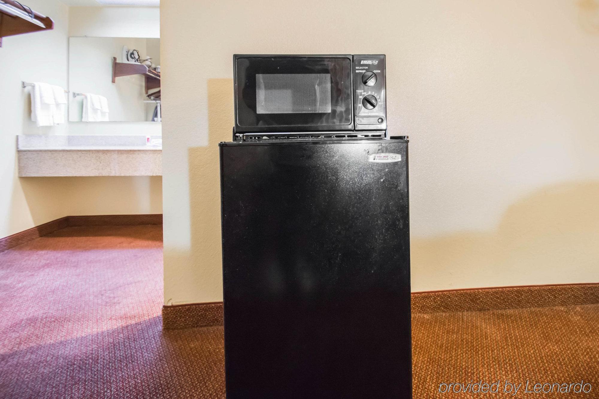 Motel Americas Value - Gainesville