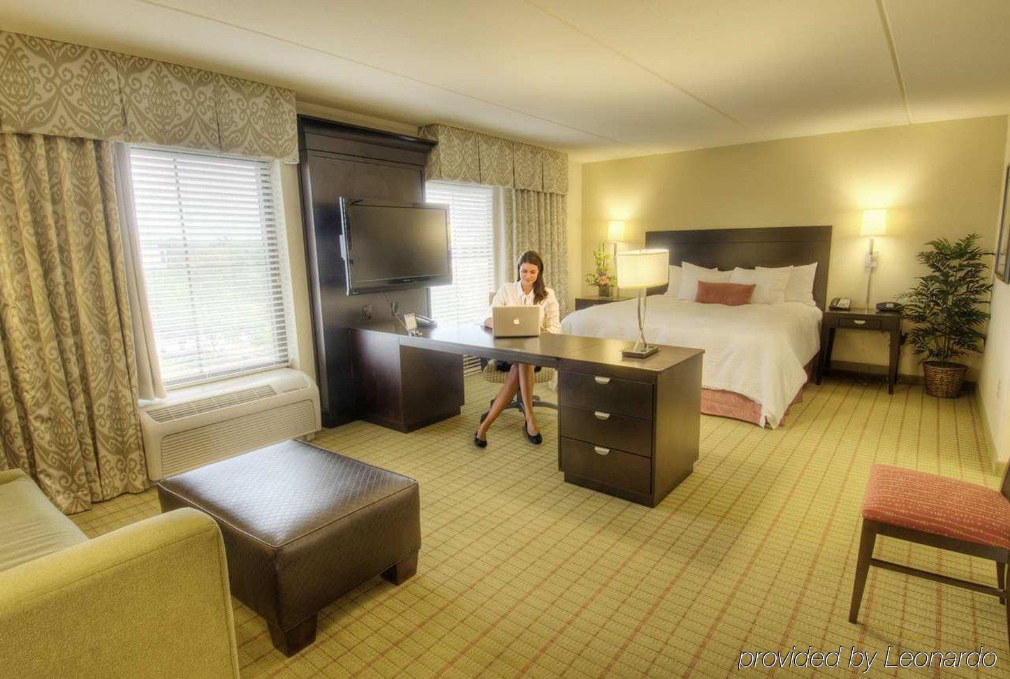 Hotel Hampton & Downtown Gainesville