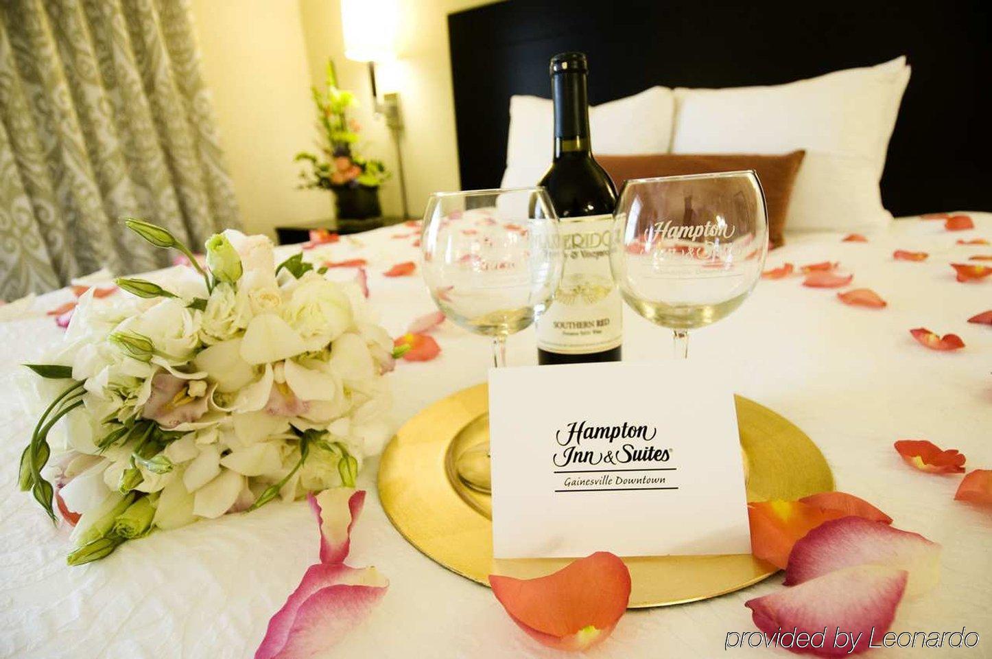 Hampton & Downtown Hotel