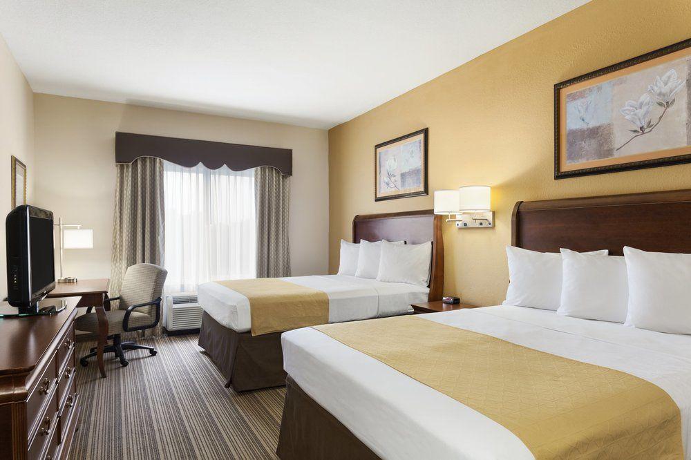 Hotel Country & By Radisson, Gainesville, Fl