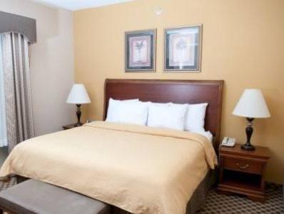 Hotel Country & By Radisson, Gainesville, Fl