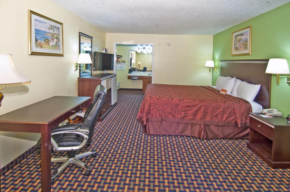 Hotel Gatortown 3*
