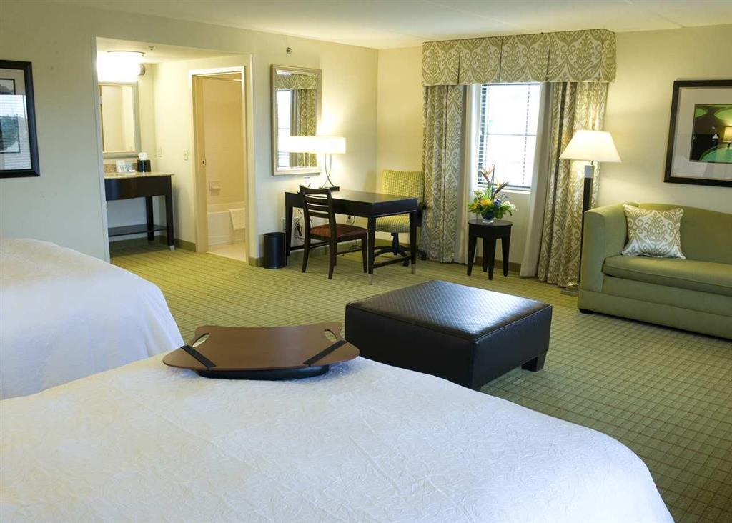 Hampton & Downtown Hotel 3*