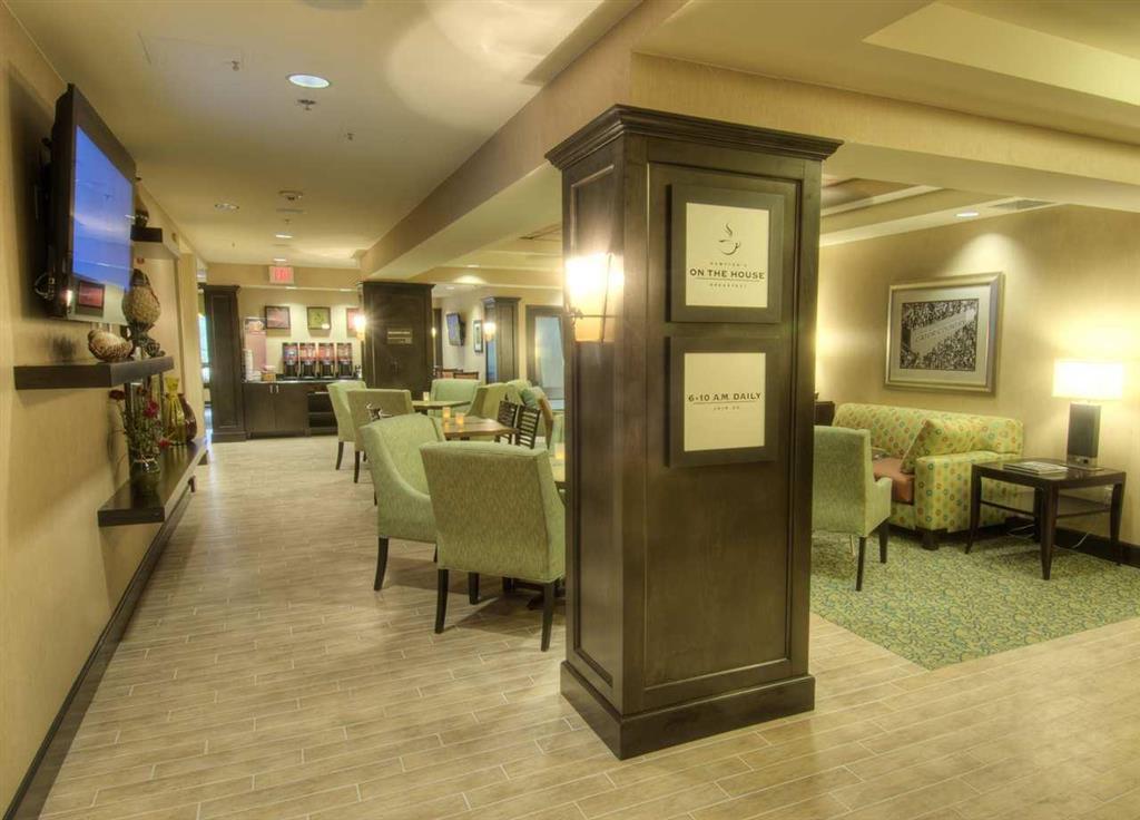Hampton & Downtown Hotel 3*