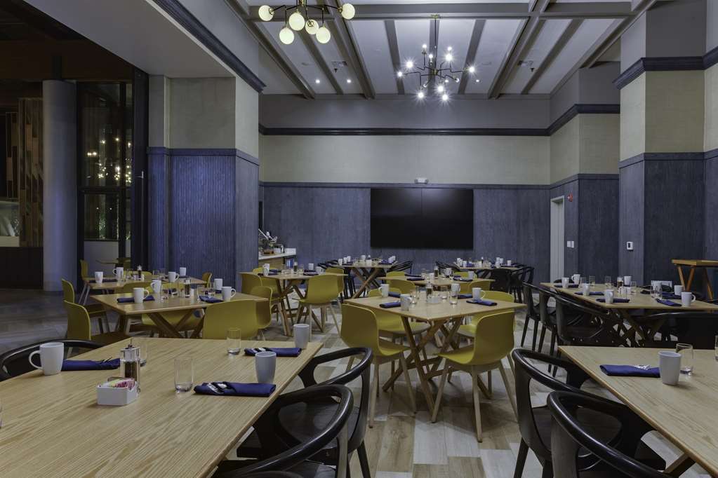 Doubletree By Hilton Hotel