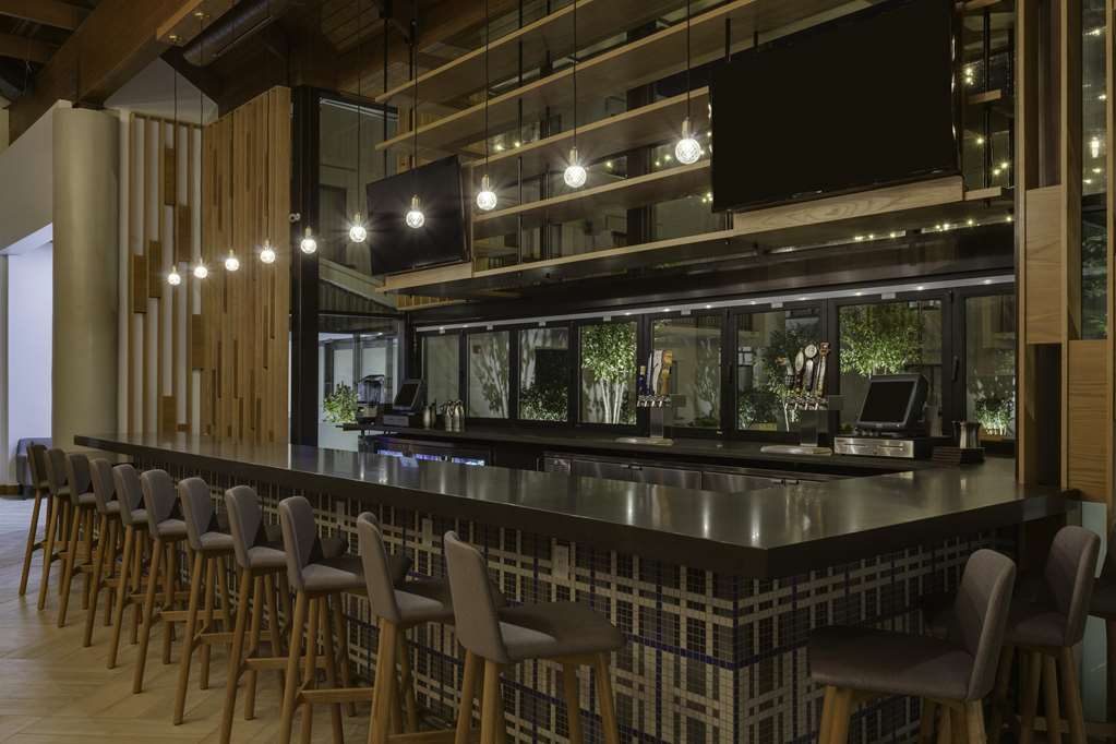 Hotel Doubletree By Hilton Gainesville