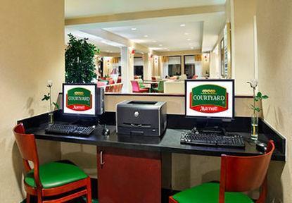 Hotel Courtyard By Marriott Fl 3*