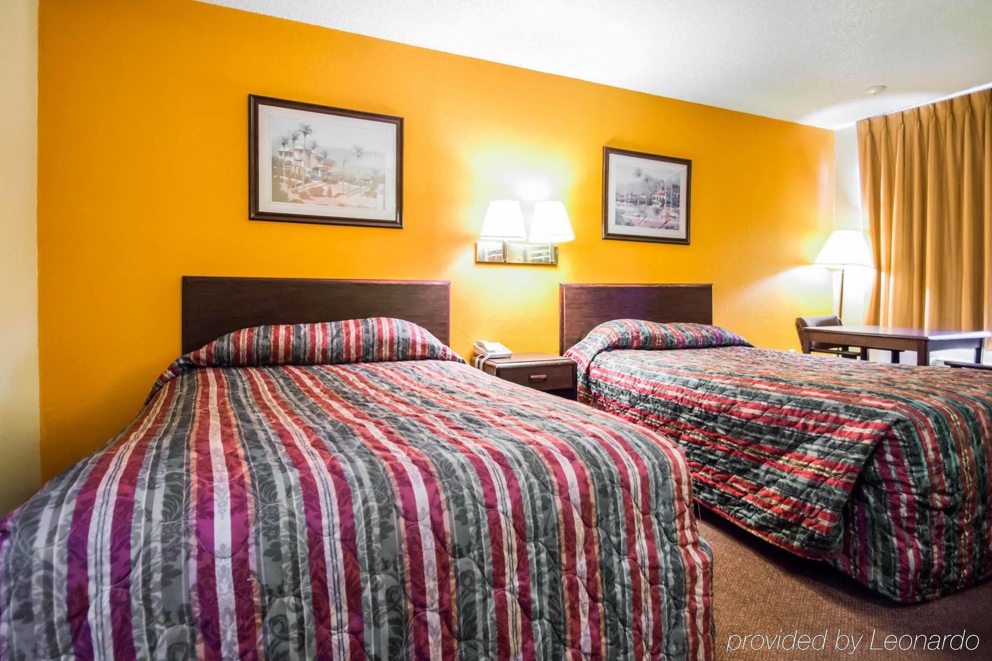 Americas Value - Motel 2*
