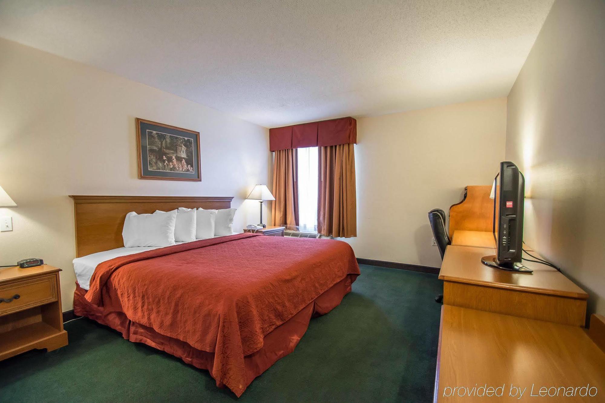Quality I-75 Inn 2*
