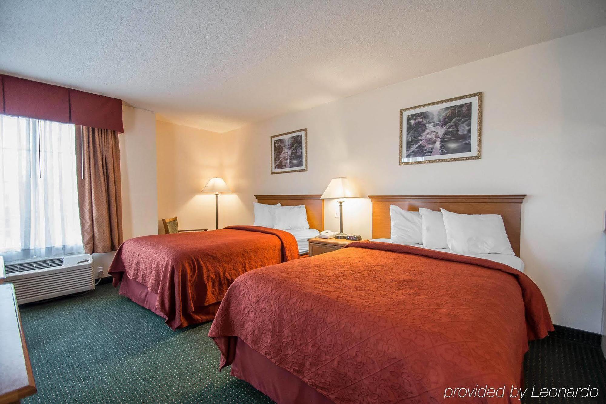 Quality I-75 Inn 2*