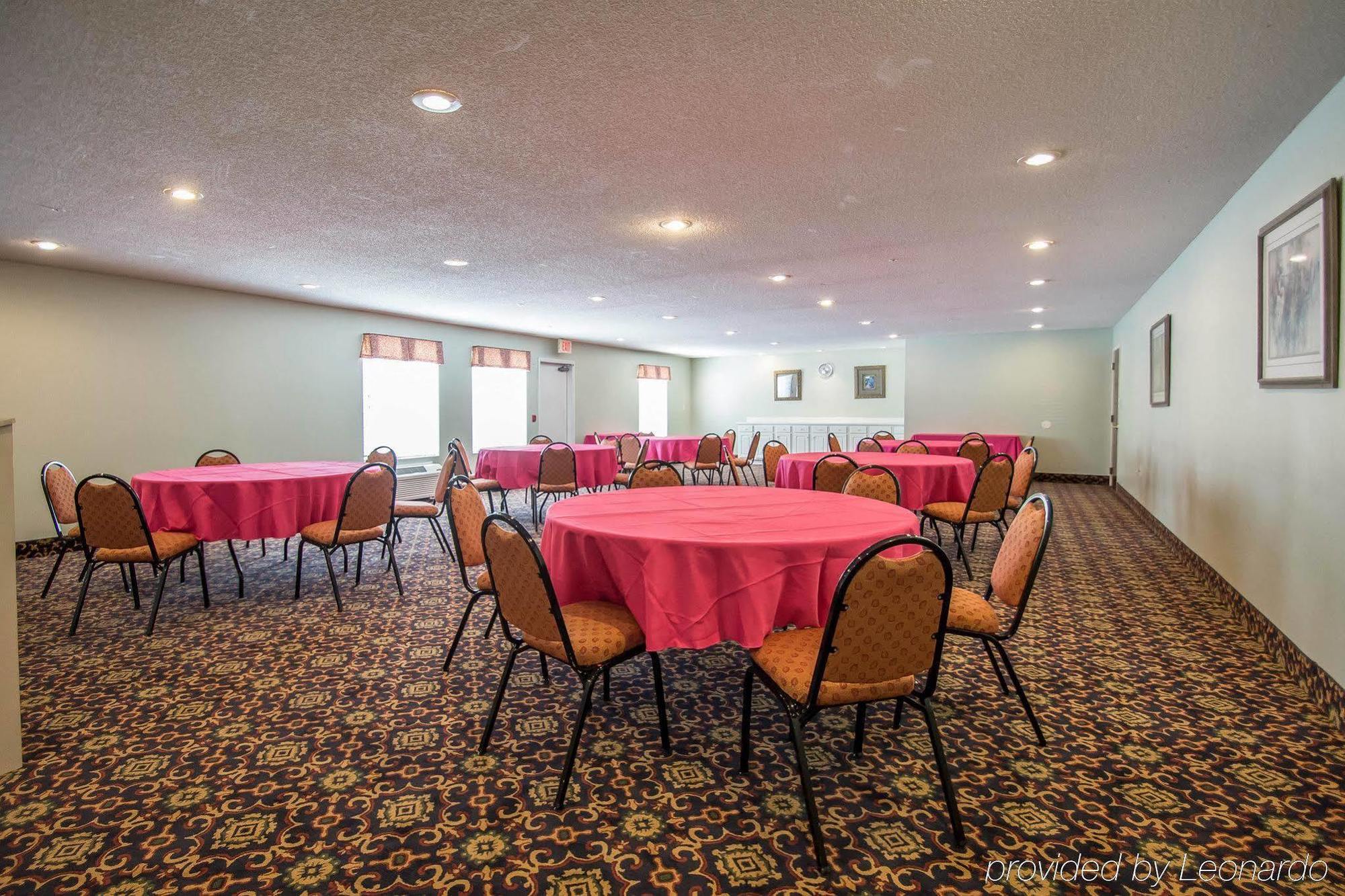 Quality I-75 Inn 2*