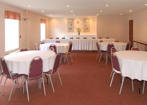 Quality I-75 Inn 2*