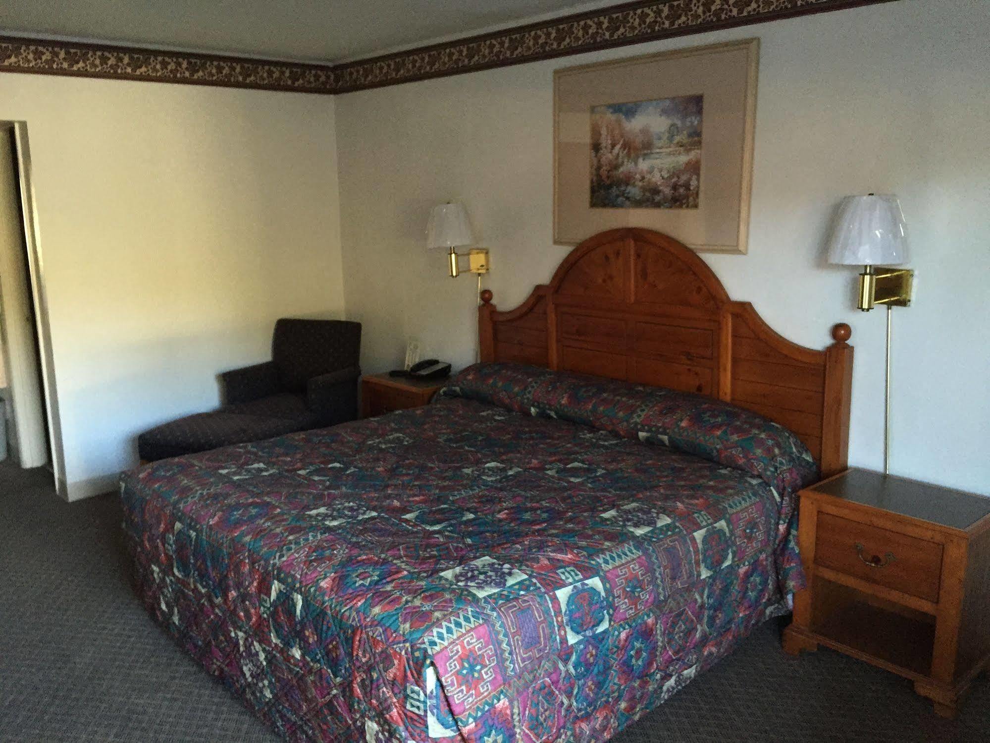 Motel Value - Gainesville
