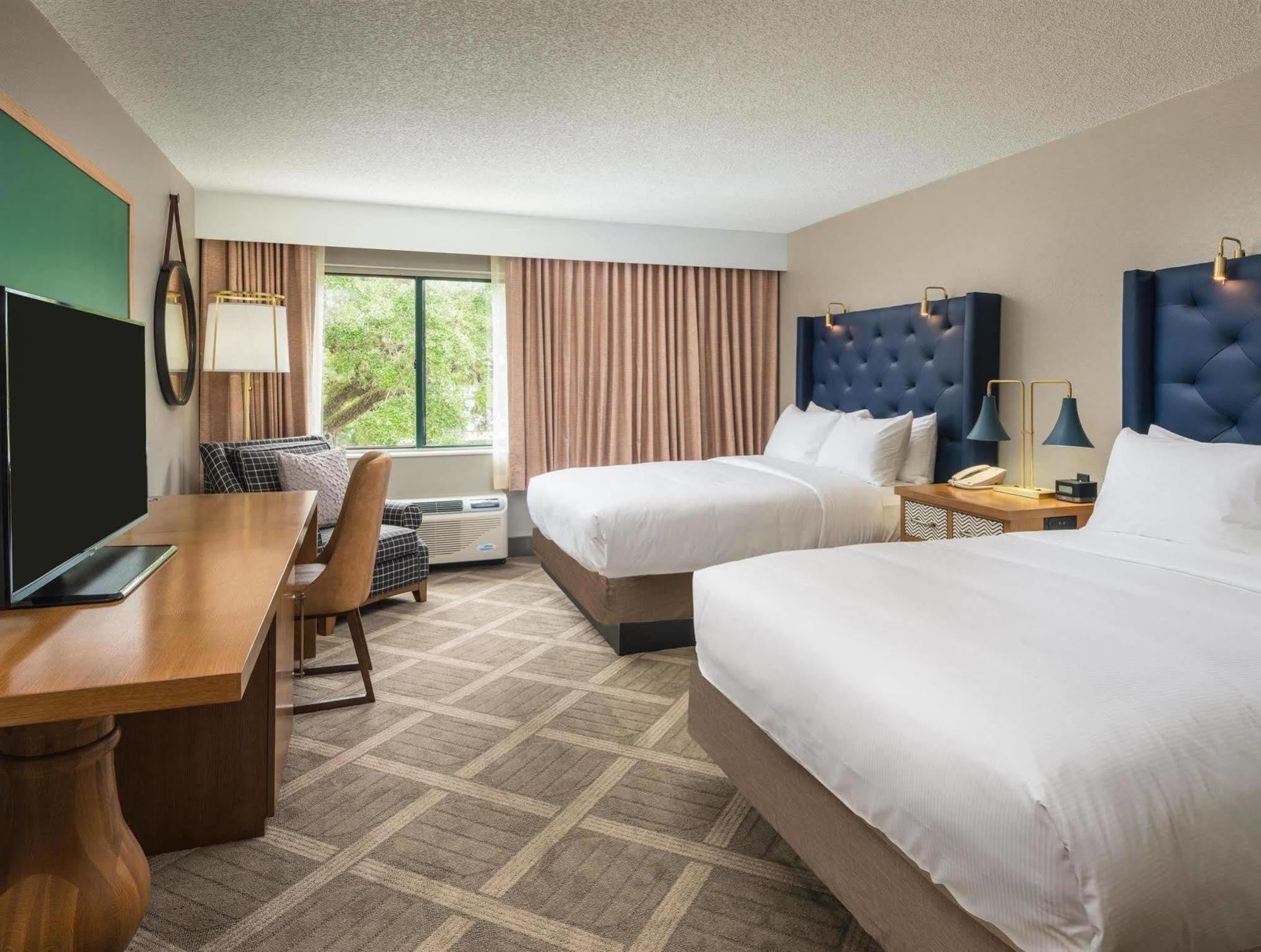Doubletree By Hilton Hotel Gainesville
