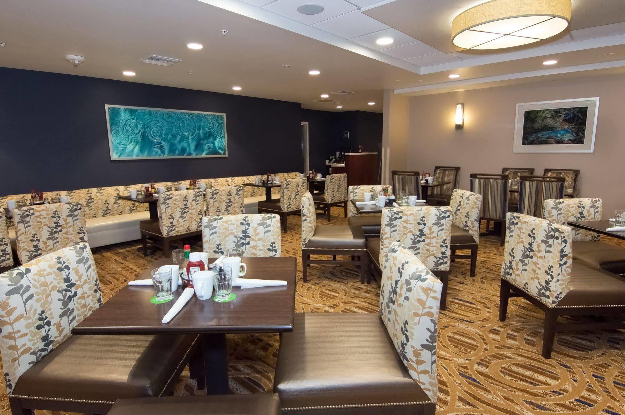Gainesville-university Center By Ihg Hotel Gainesville