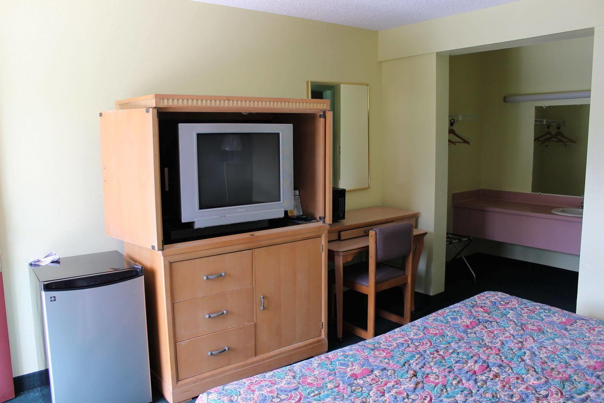 Motel Travelers