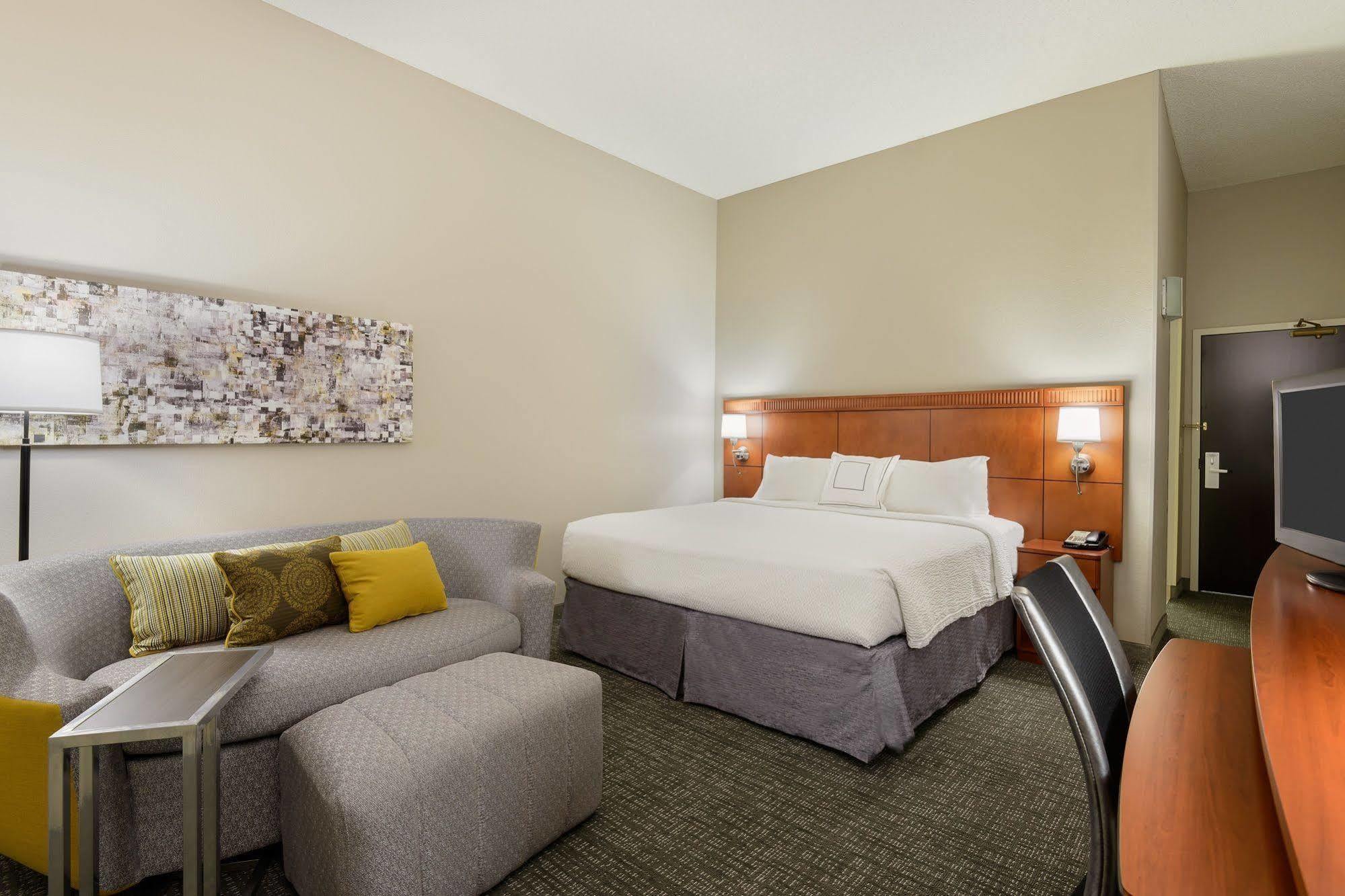Hotel Courtyard By Marriott Fl 3*