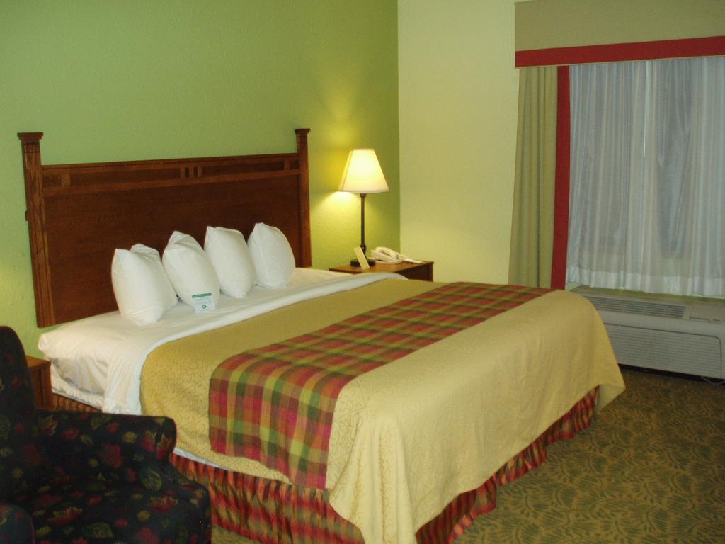Hotel Doubletree By Hilton Gainesville