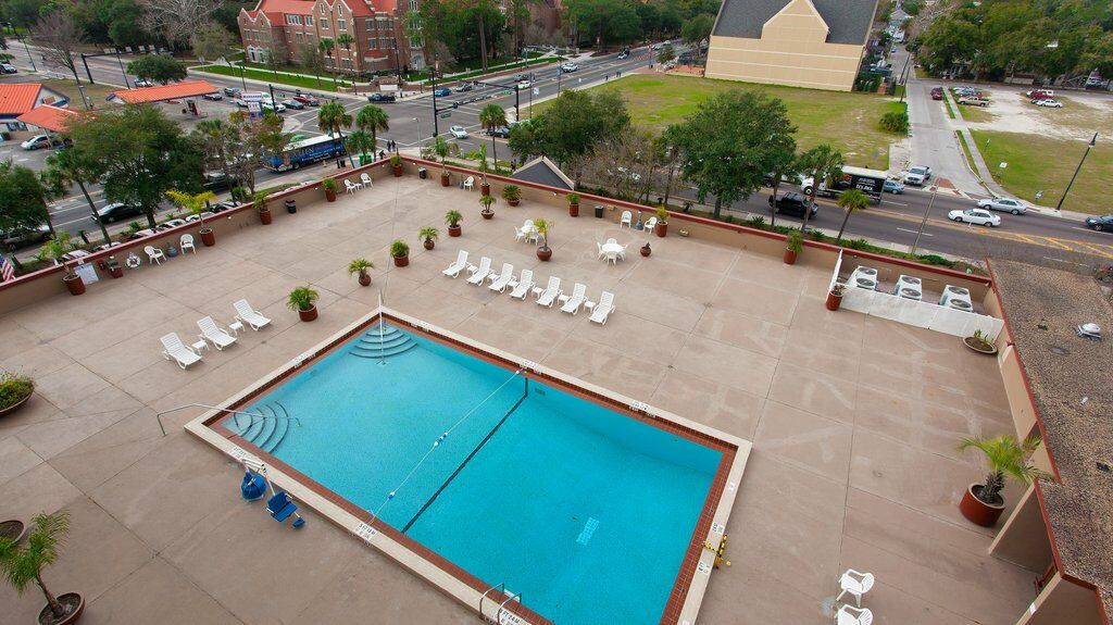 Gainesville-university Center By Ihg 3*