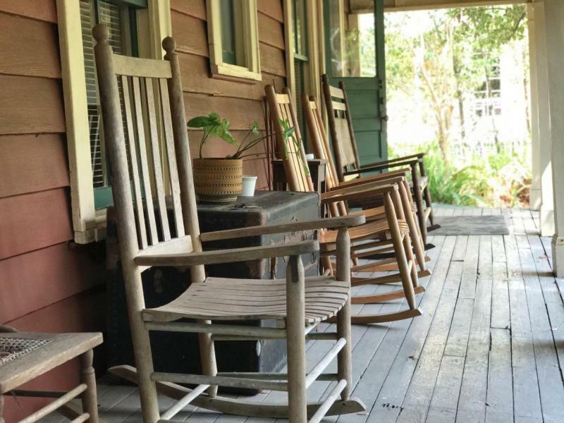Magnolia Plantation &
