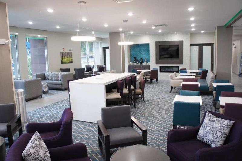 La Quinta By Wyndham Hotel