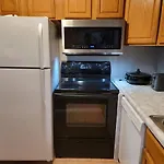 Comfy & Convenient 1Br Apartment Near Oaks Mall & Medical Center Fast Wifi