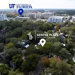 Serene Place - Walk To Uf - Free Parking