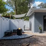 1 Mile To Uf & 5 Min Walk Downtown Pet Friendly