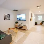 The Key Reno\'D Historic Studio 1 Mile To Uf & Dt