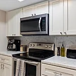 Artist\'S Tower Townhome Just Renovated W Loft