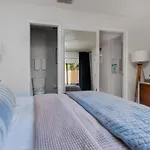 Quiet, Convenient & Modern Haven