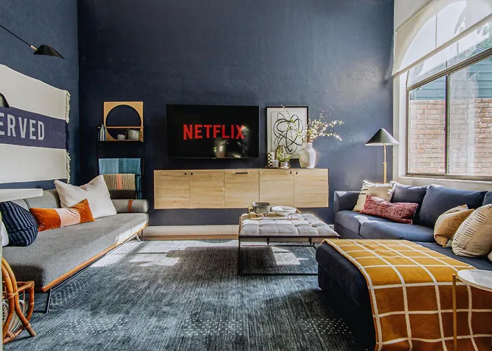 Quiet, Convenient & Modern Haven