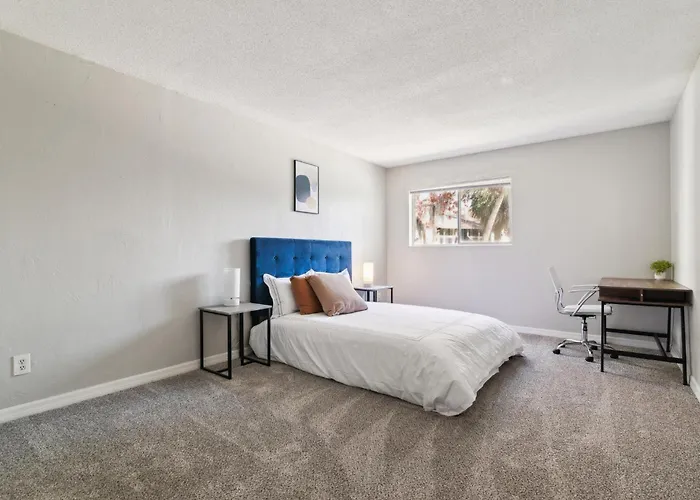 Sweetwater 4F I Beautiful 1Bd Apt I Free Parking