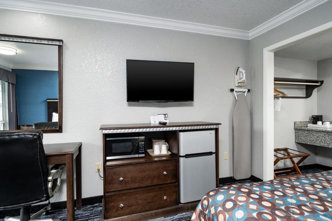 Hotel Gatortown 3*