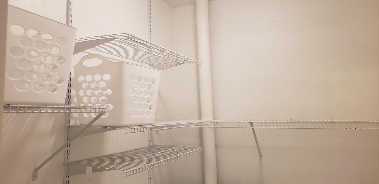 2 Master Near North Florida Regional Med, Uf Health, & Mall Apartment