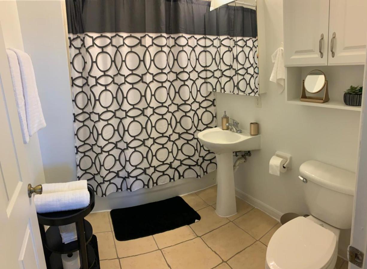 2 Master Near North Florida Regional Med, Uf Health, & Mall Apartment Gainesville