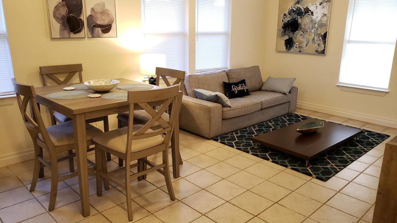 Casa de férias Modern House Minutes From Downtown Gainesville, Uf, Va & More!