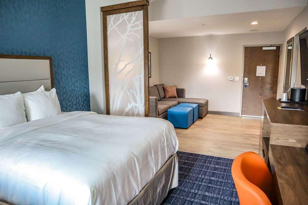 Comfort Near 3* Gainesville
