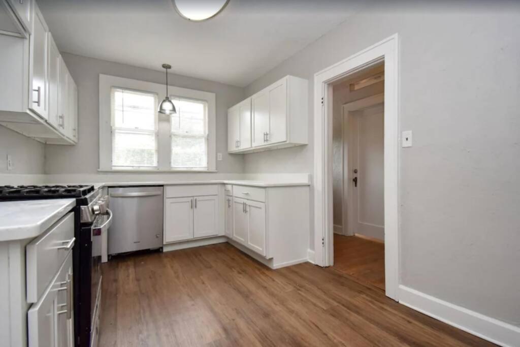 Casa de férias Iconic - Sleeps 12 - 4 Br- Tom Petty's Old House Gainesville