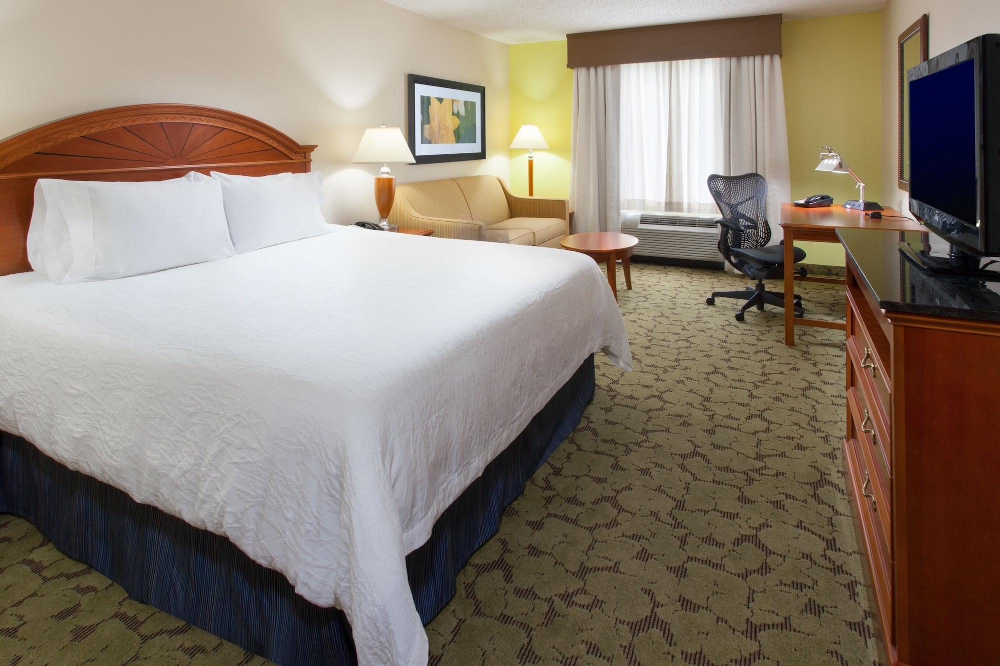 Hilton Garden Hotel 3*