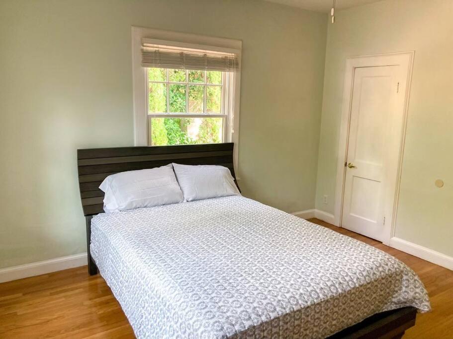 House - 8 Bedrooms Walk To Uf / Stadium *