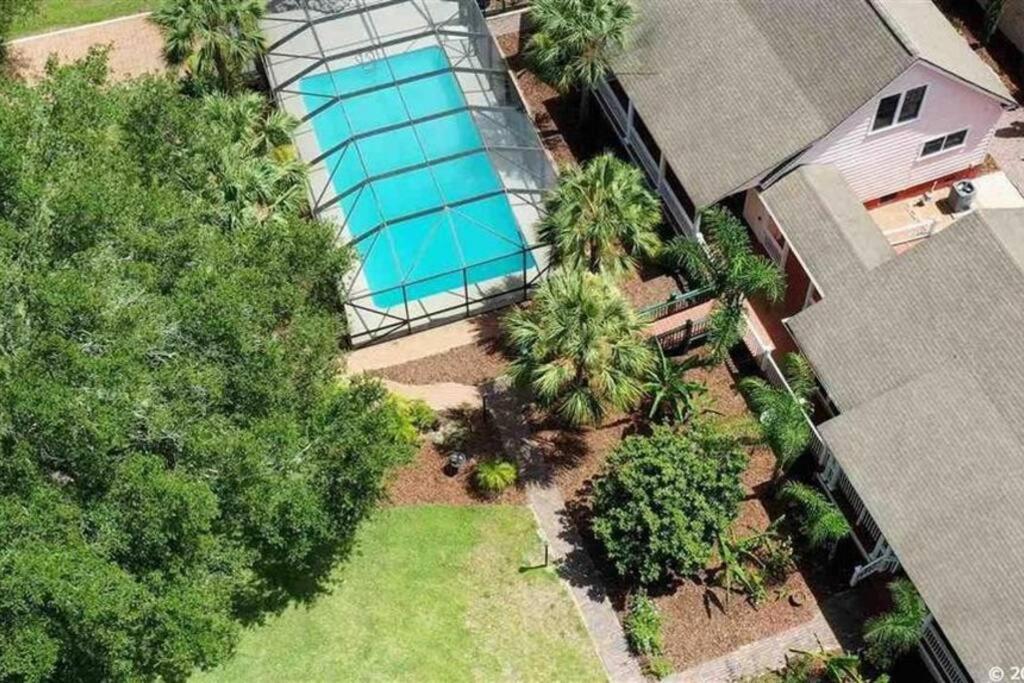 House - 8 Bedrooms Walk To Uf / Stadium *