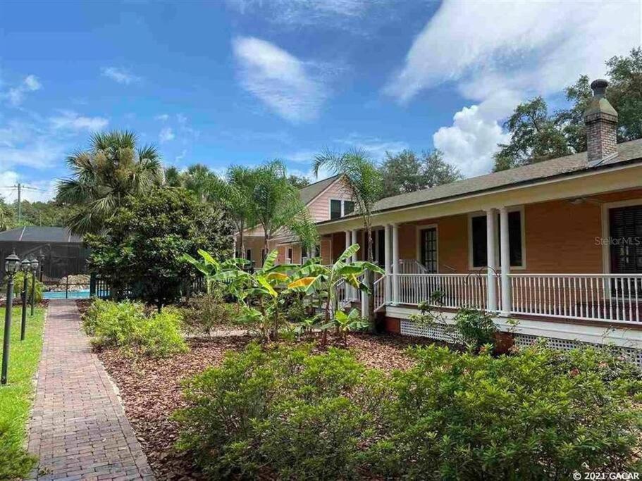 House - 8 Bedrooms Walk To Uf / Stadium Gainesville