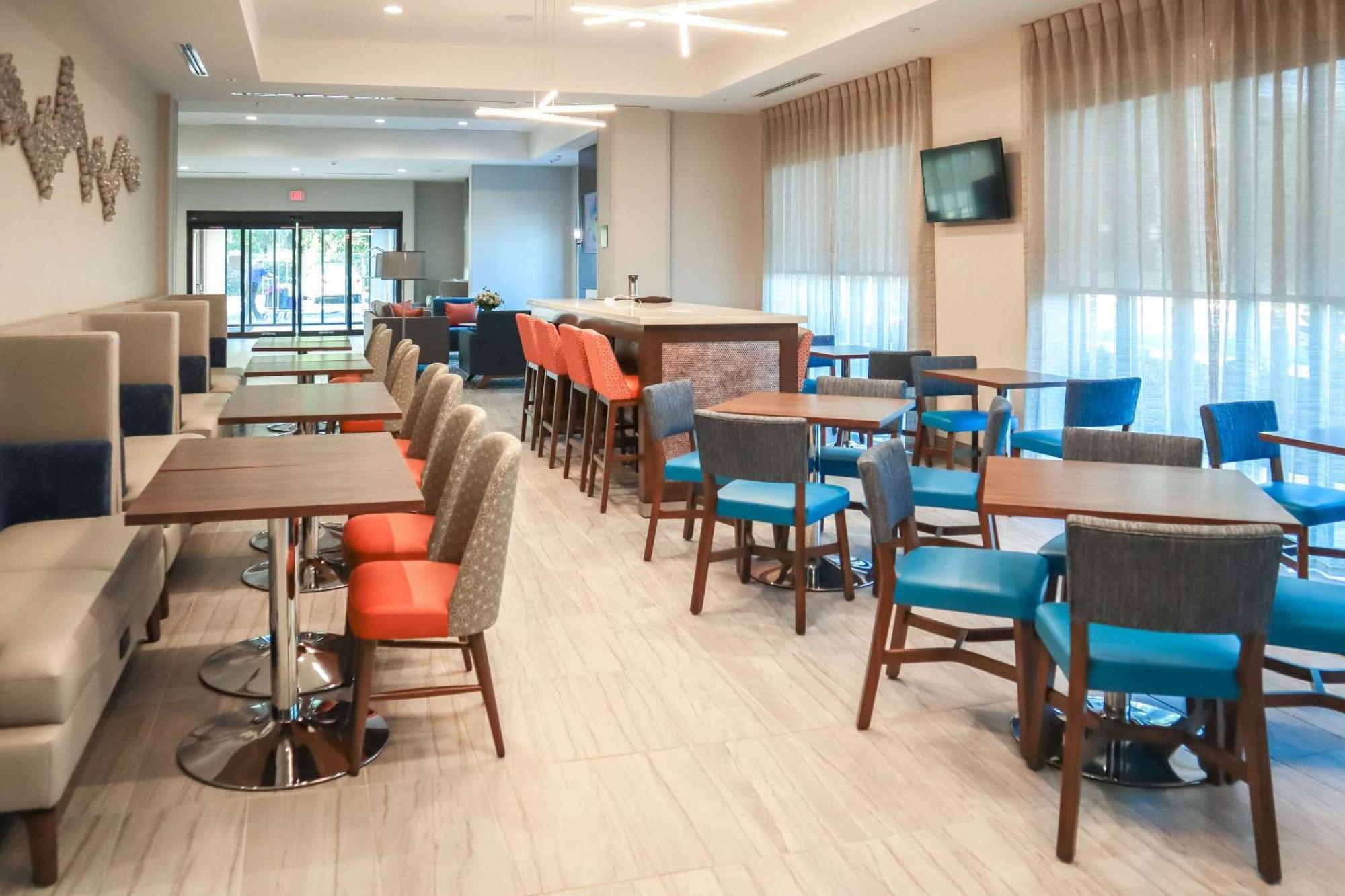 Comfort Near 3* Gainesville