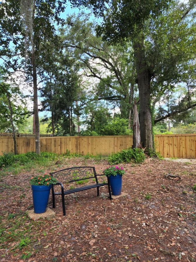 Cozy Hideaway In The Duck Pond Area Of Apartment *