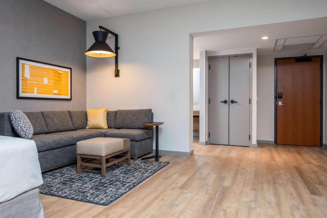 Hyatt Place Downtown Hotel