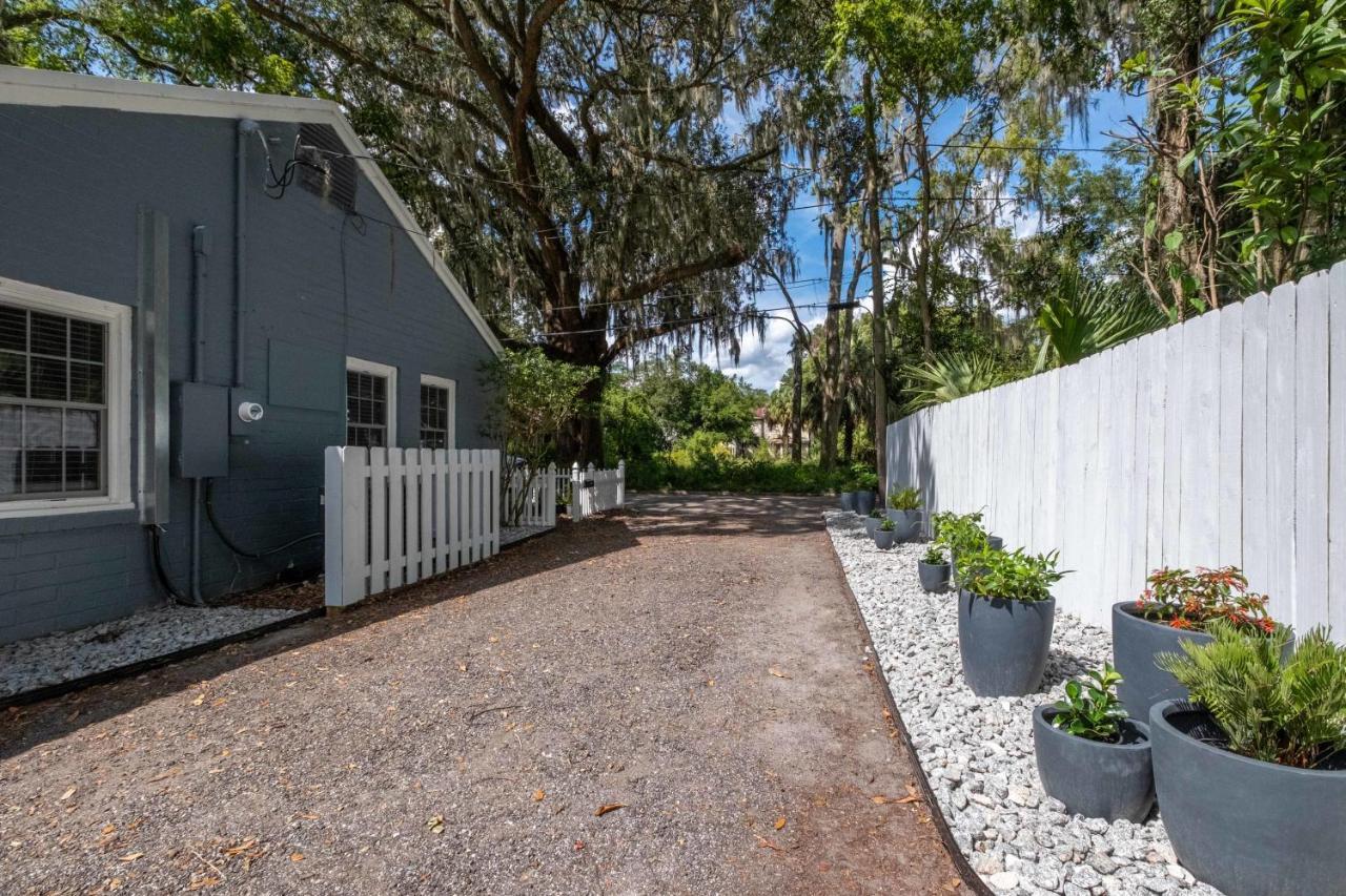 1 Mile To Uf & 5 Min Walk Downtown Pet Friendly Holiday home